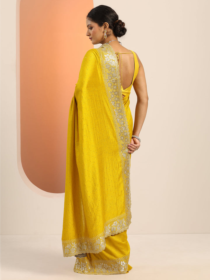 Mustard Embroidered Silk blend Saree With Unstitched Blouse Piece