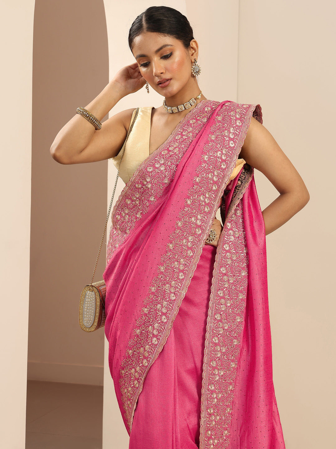 Peach Embellishments Silk Blend Saree With Unstitched Blouse Piece