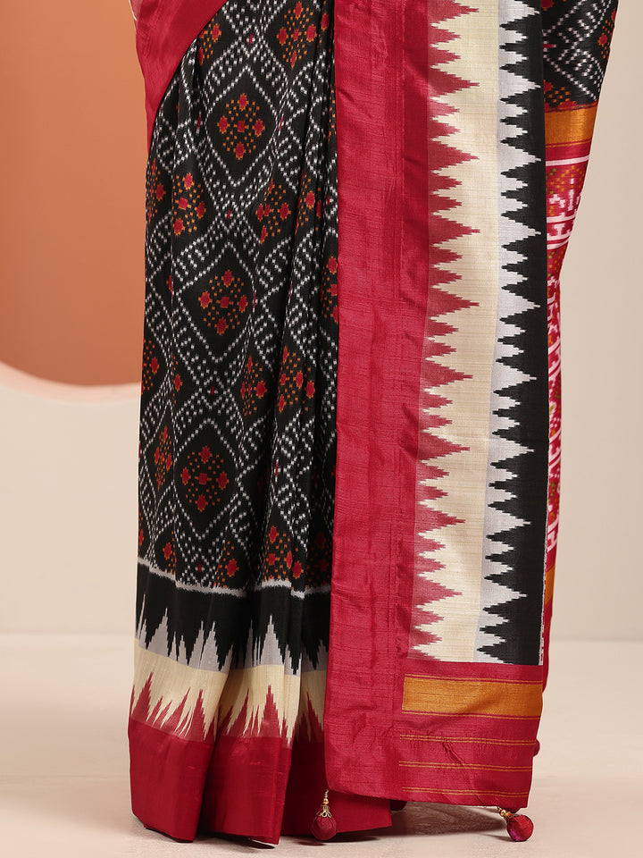 Black Printed Silk Blend Saree With Unstitched Blouse Piece