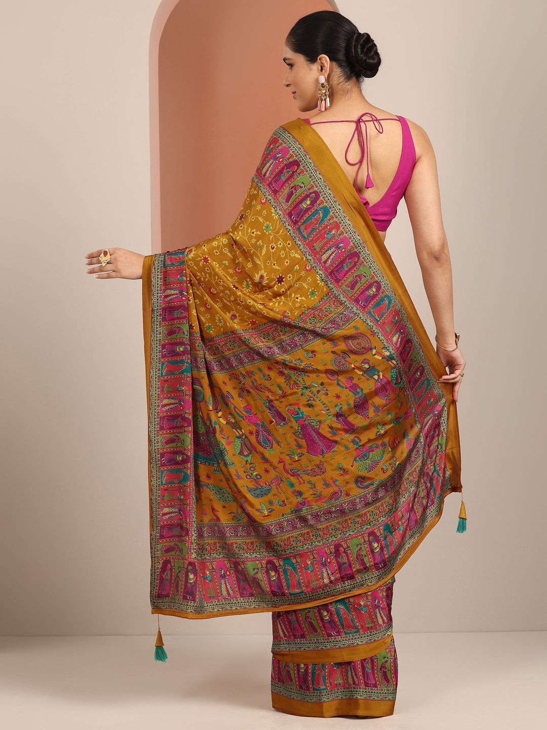 Mustard Printed Crepe Saree With Unstitched Blouse Piece