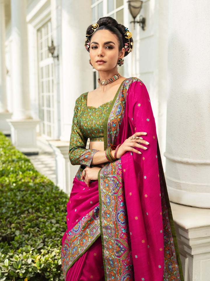 Magenta Printed Silk Blend Saree With Unstitched Blouse Piece