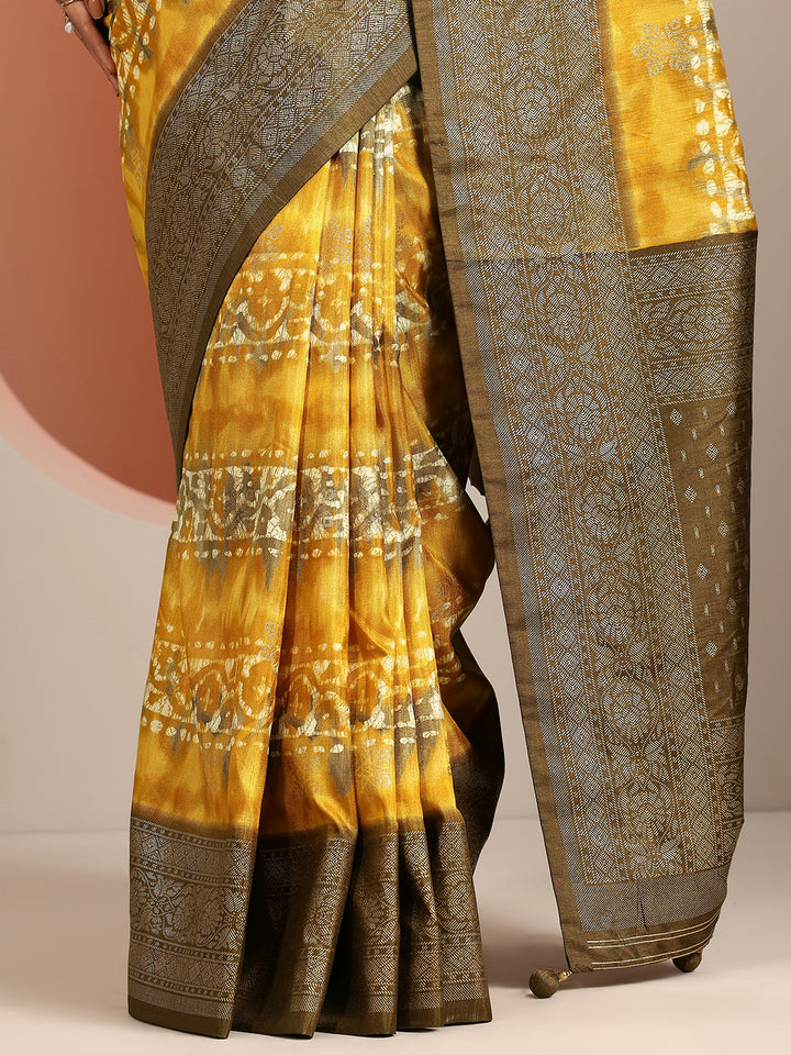 Yellow Solid Silk Blend Saree With Unstitched Blouse Piece