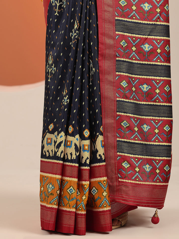 Navy Blue Printed Silk Blend Saree With Unstitched Blouse Piece