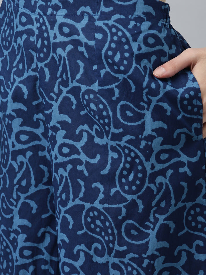 Plus Size Blue Floral Printed Cotton Straight Suit Set