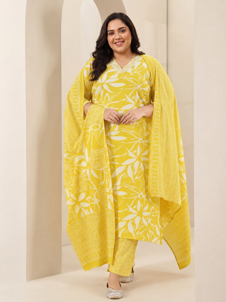 Plus Size Yellow Floral Printed Cotton Blend Straight Suit Set