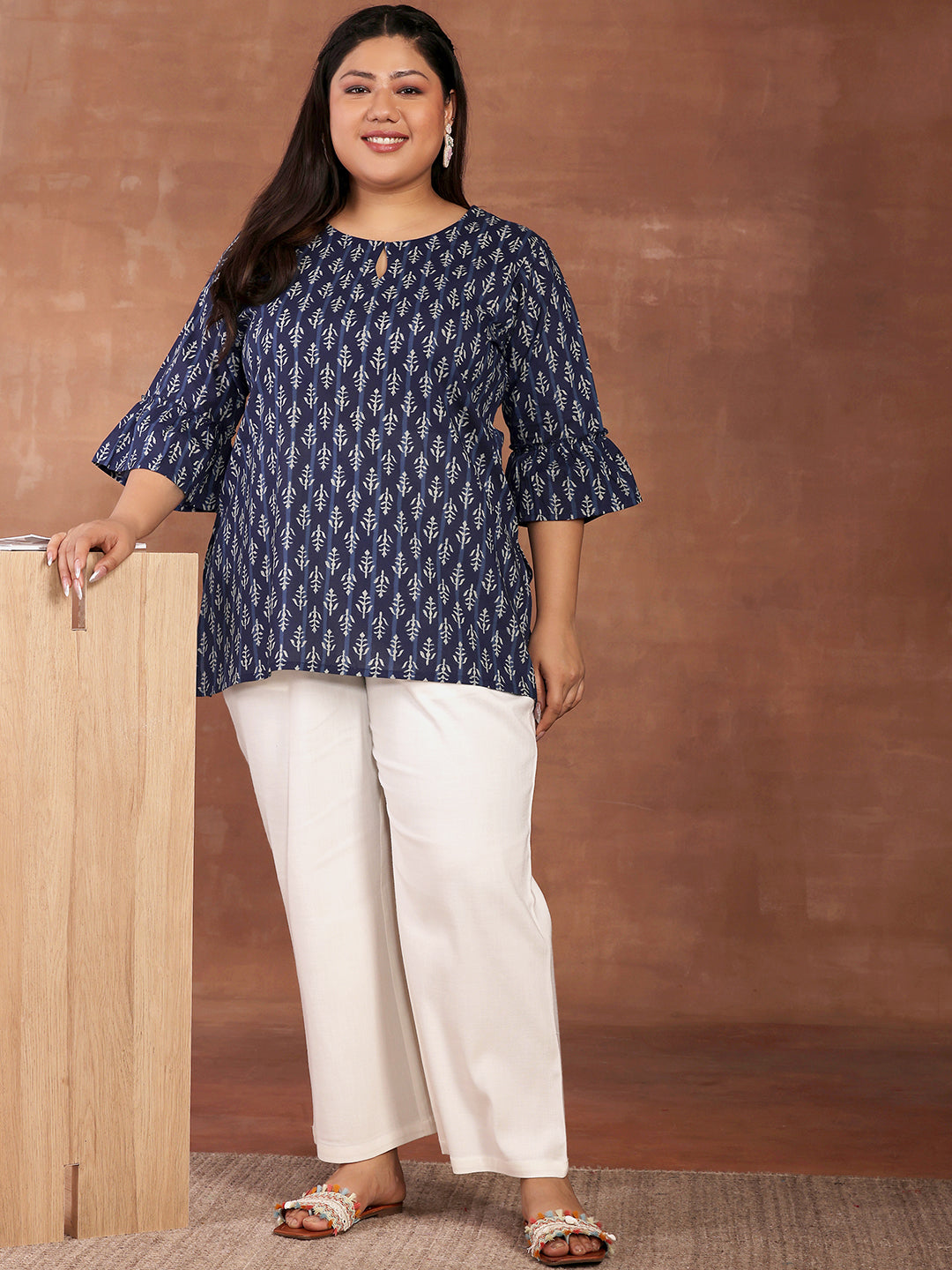 Plus Size Blue Printed Cotton Straight Kurti