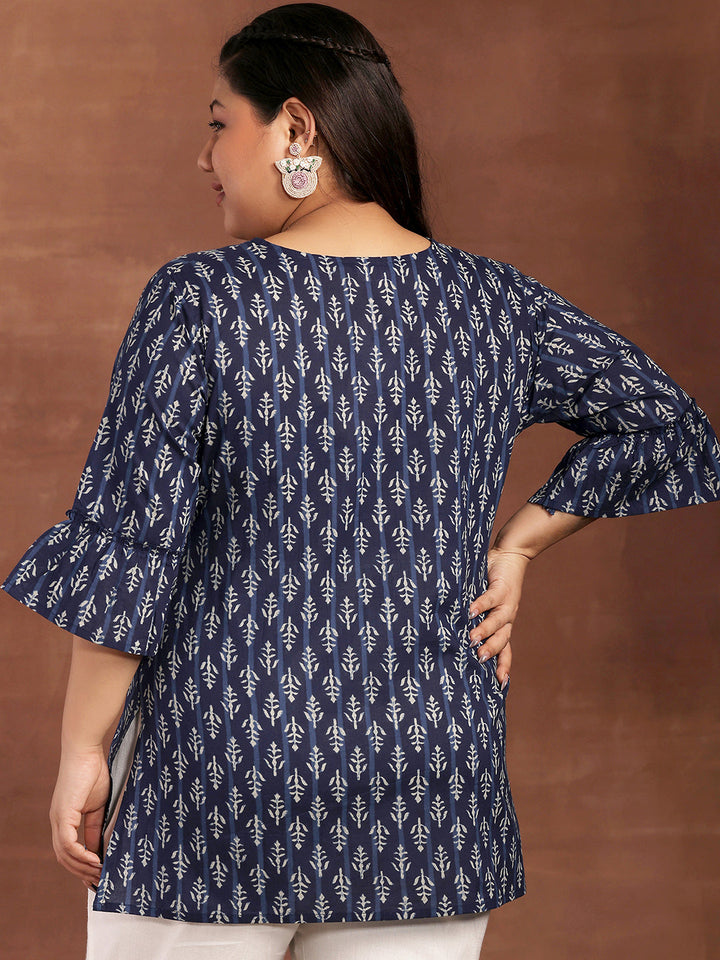 Plus Size Blue Printed Cotton Straight Kurti