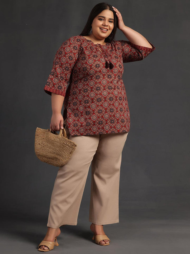 Plus Size Maroon Printed Cotton Straight Kurti