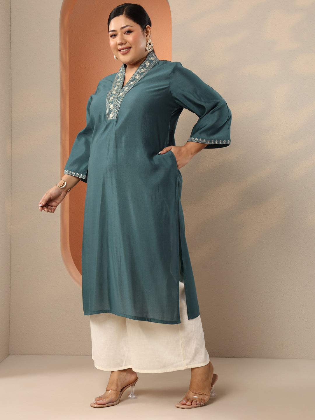 Plus Size Blue Embellished Silk Blend Straight Kurta