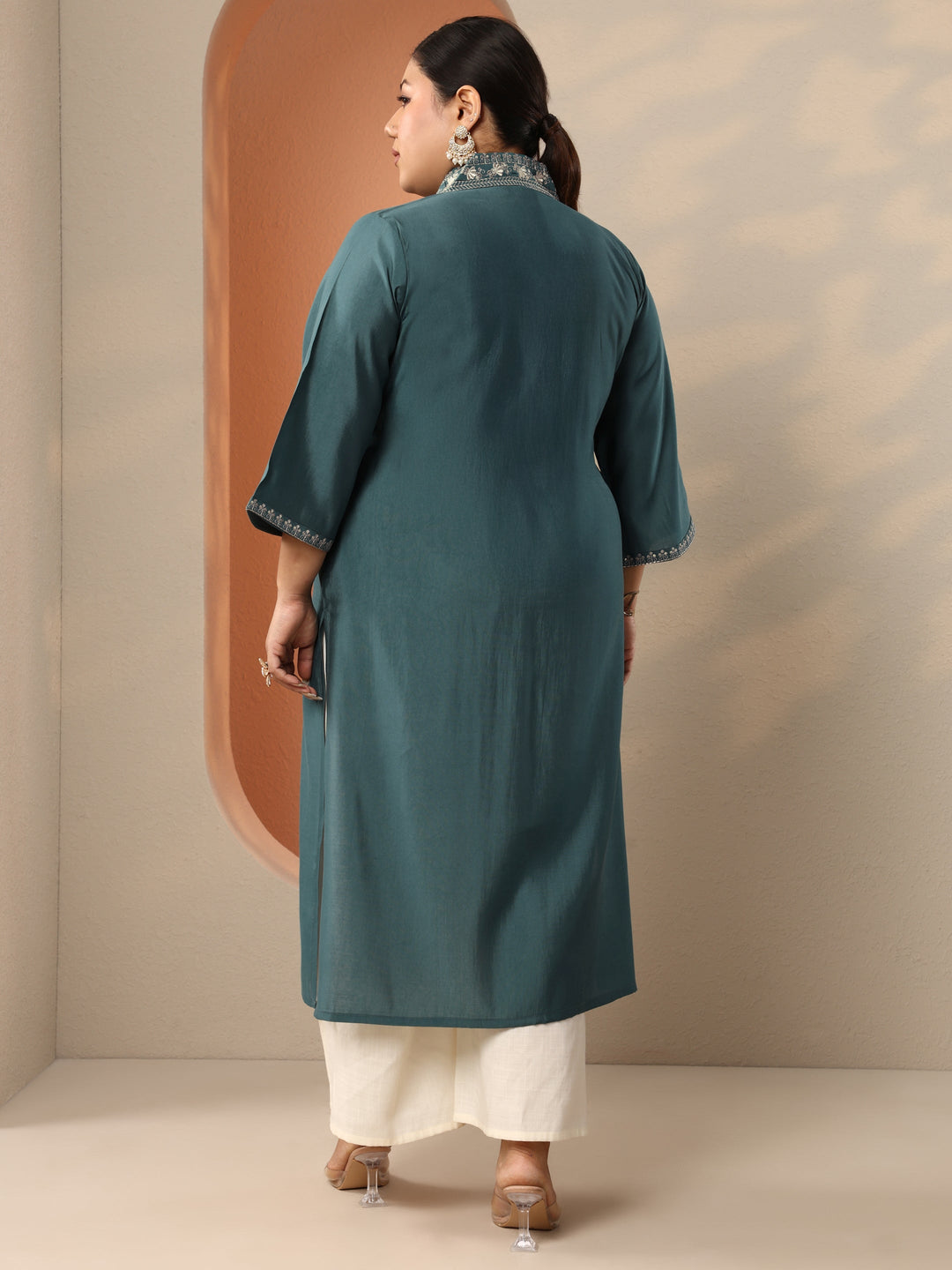 Plus Size Blue Embellished Silk Blend Straight Kurta