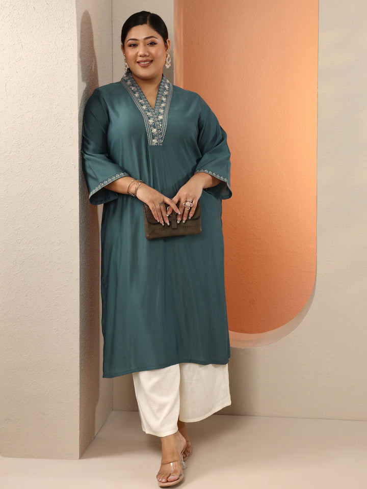 Plus Size Blue Embellished Silk Blend Straight Kurta