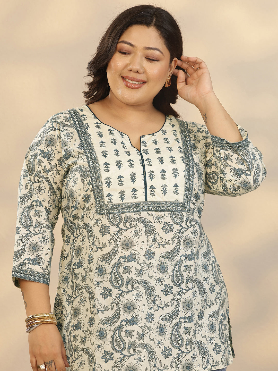 Plus Size Off White Printed Cotton Straight Short Kurti