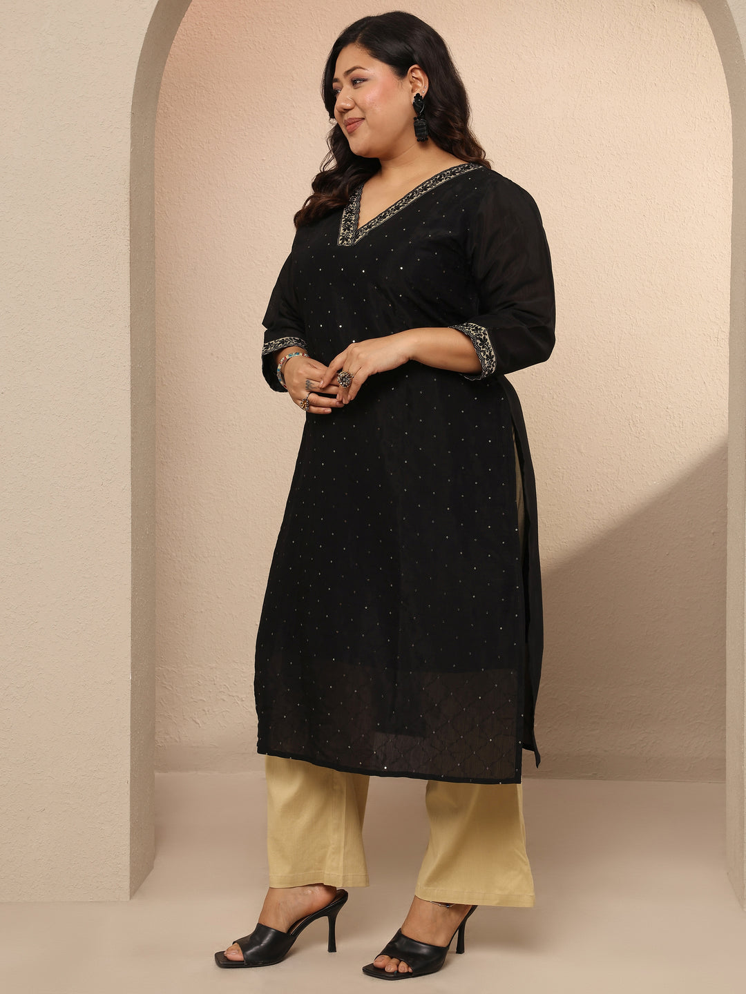 Plus Size Black Embellished Silk Blend Straight Kurta