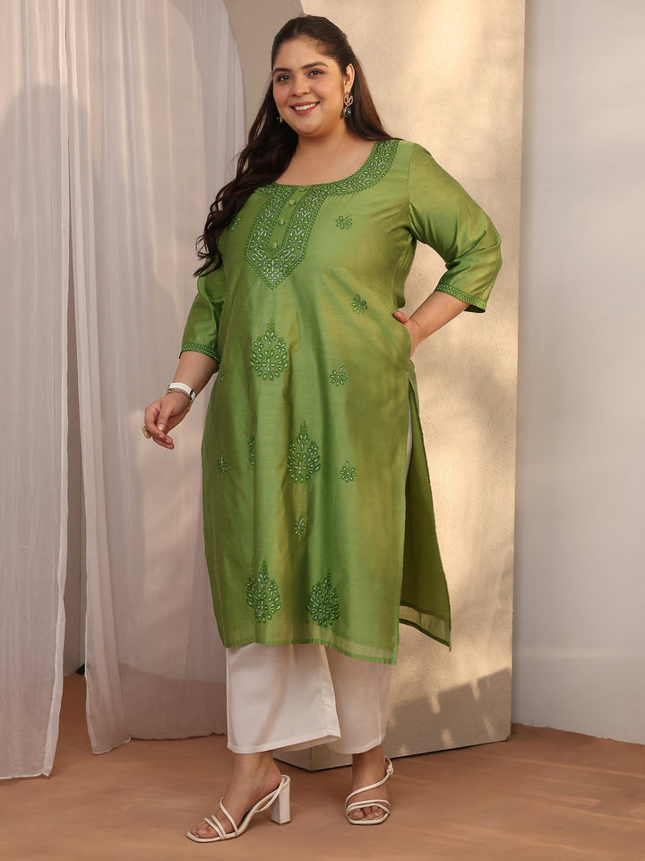 Plus Size Green Embroidered Silk Blend Straight Kurta