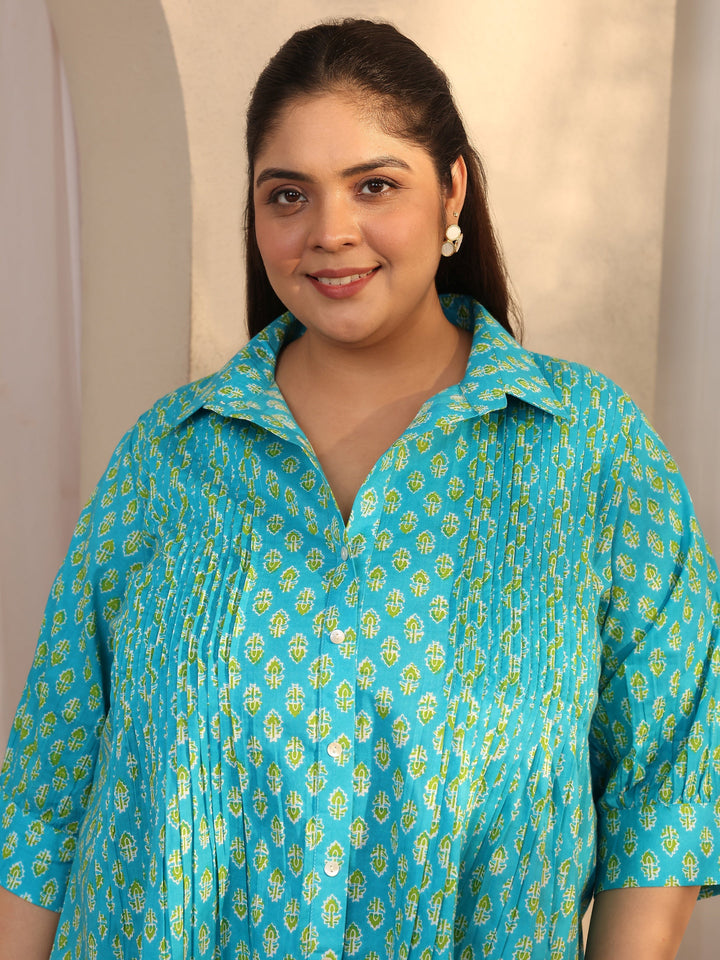Plus Size Blue Printed Cotton Straight Short Kurti