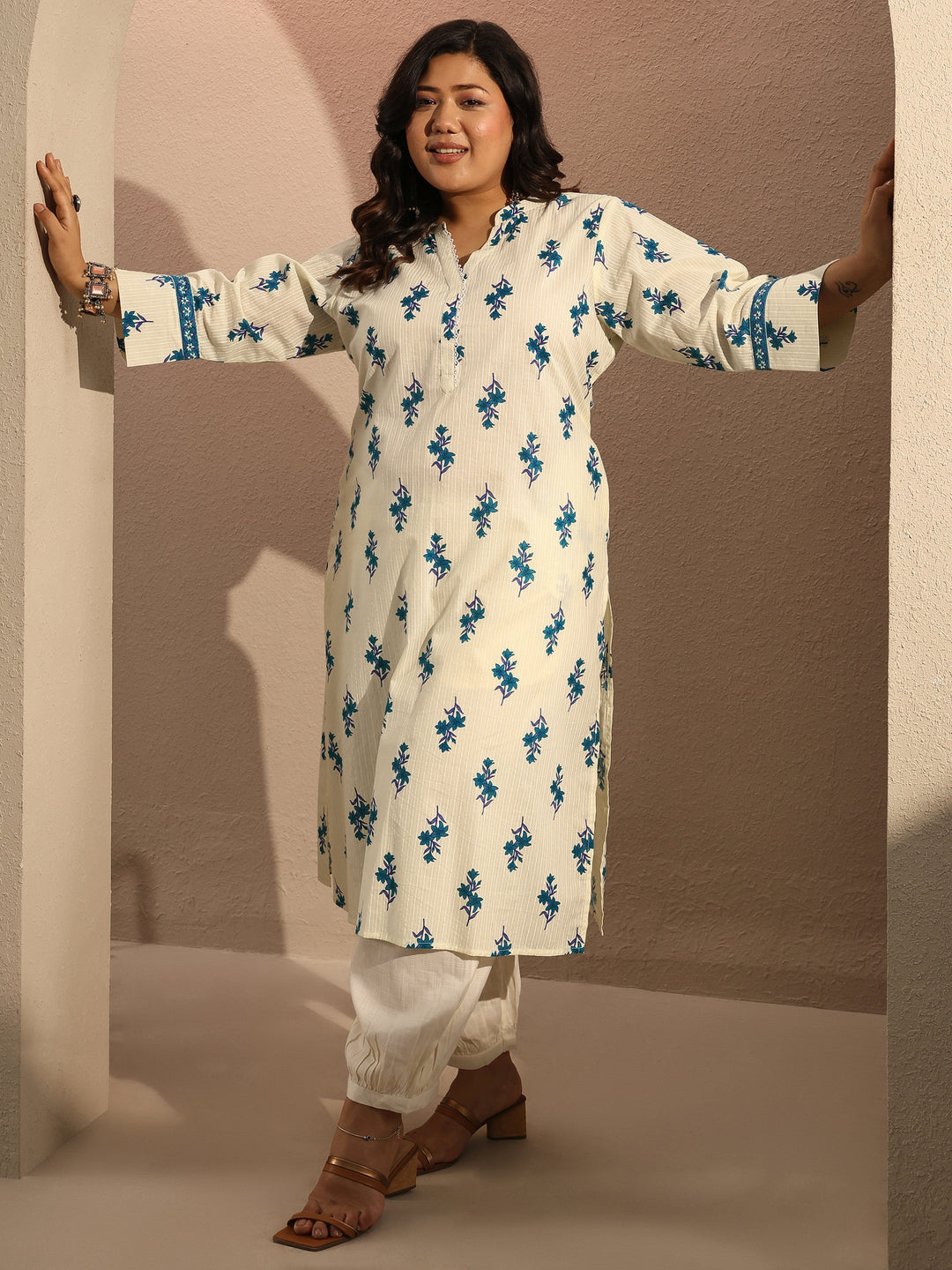 Plus Size Off White Printed Cotton Straight Kurta