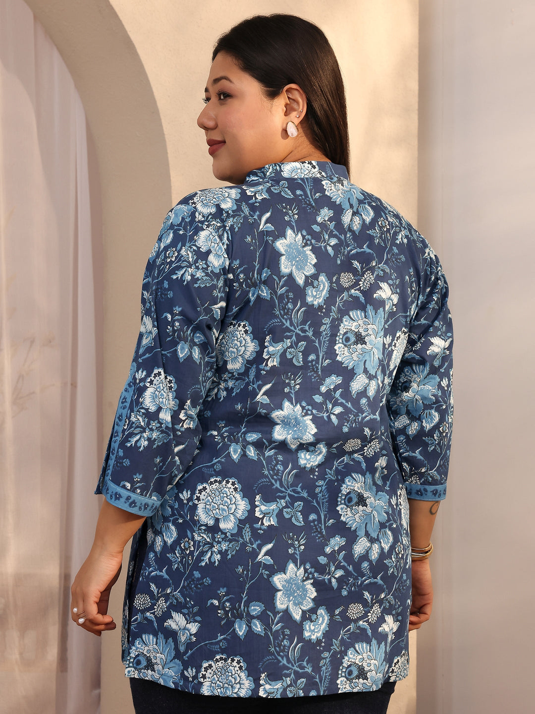 Plus Size Blue Printed Cotton Straight Short Kurti