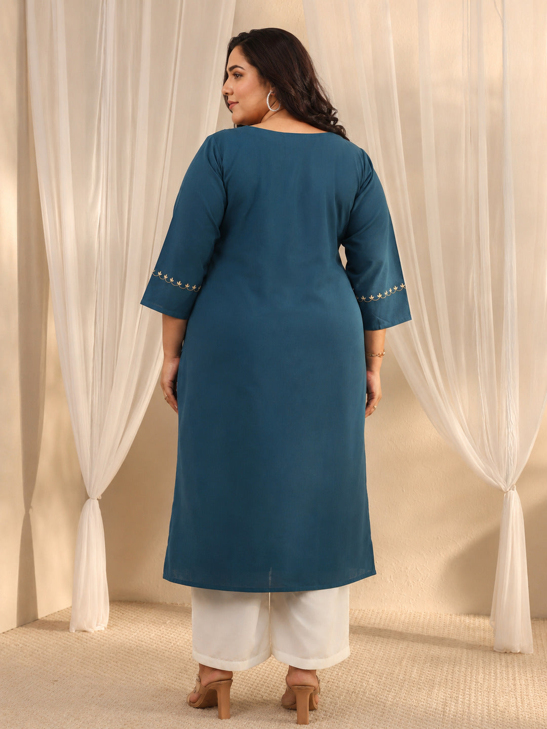 Plus Size Teal Ethnic Motif Embroidered Cotton Straight Kurta