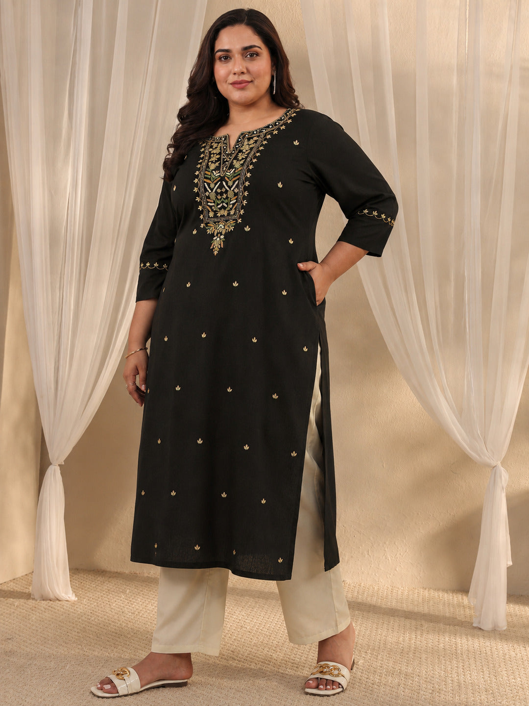 Plus Size Black Ethnic Motif Embroidered Cotton Straight Kurta