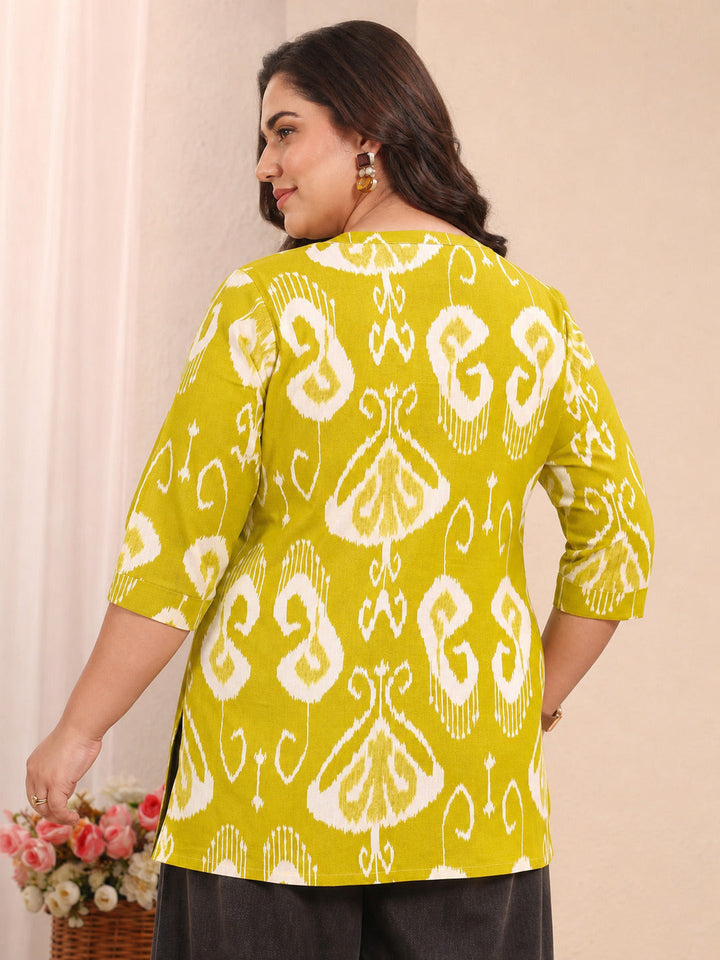 Plus Size Green Abstract Printed Cotton Straight Short Kurti
