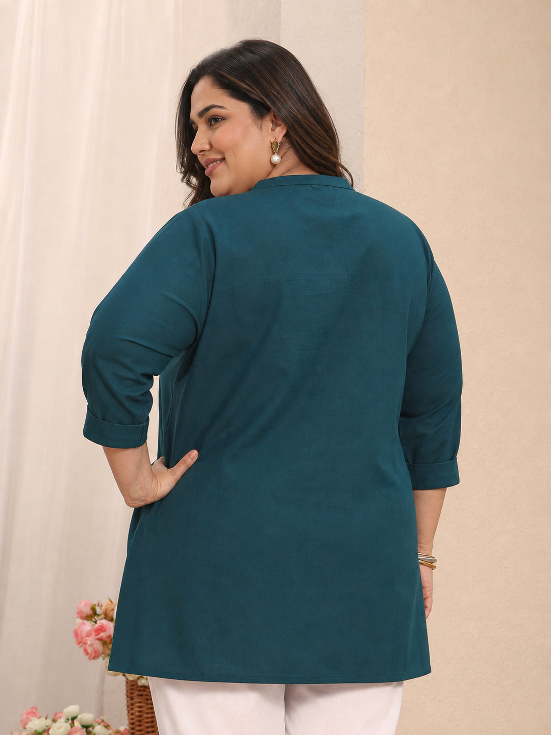 Plus Size Blue Solid Solid Cotton Straight Short Kurti