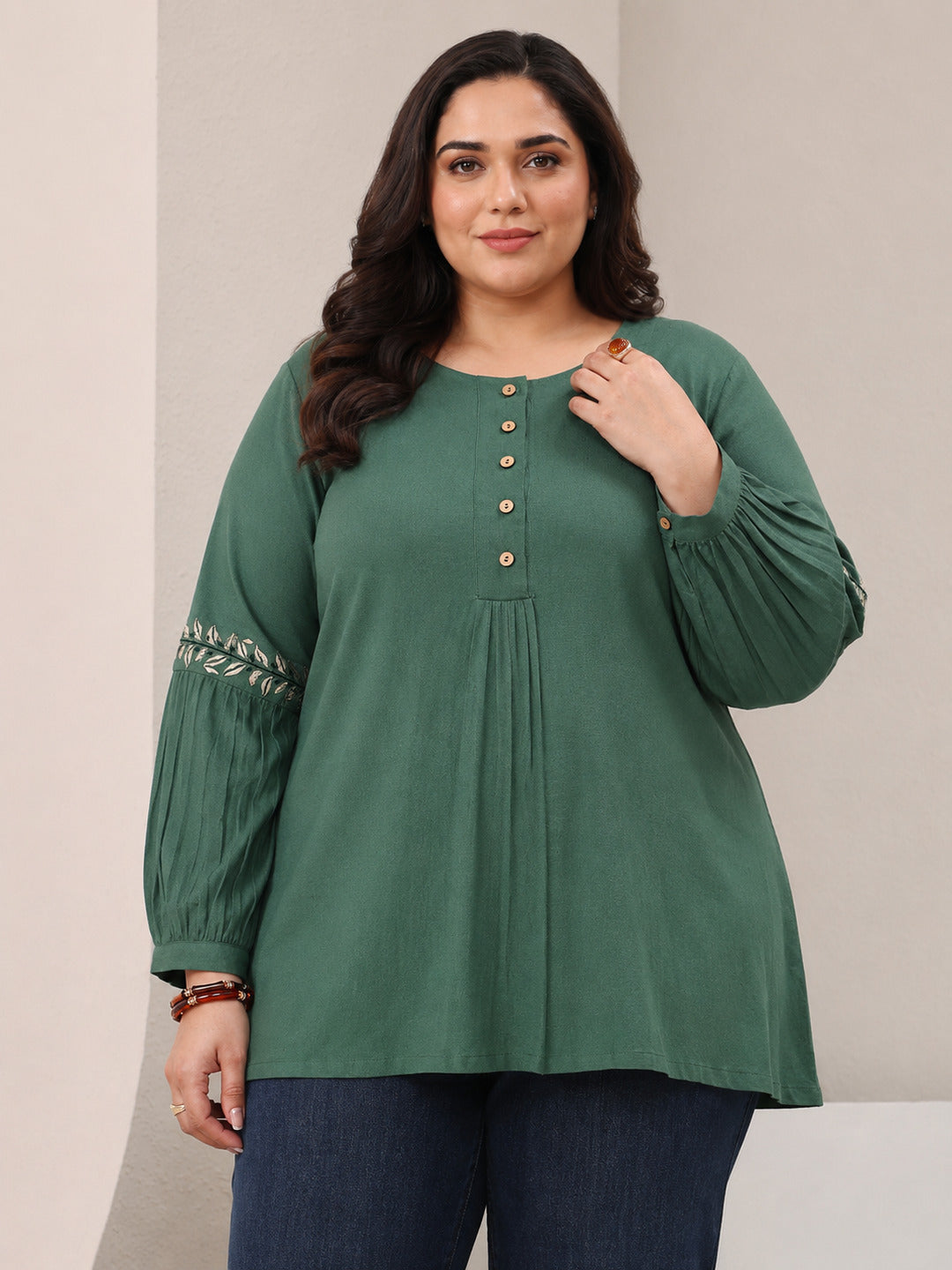 Plus Size Green Solid Cotton A-Line Short Kurti