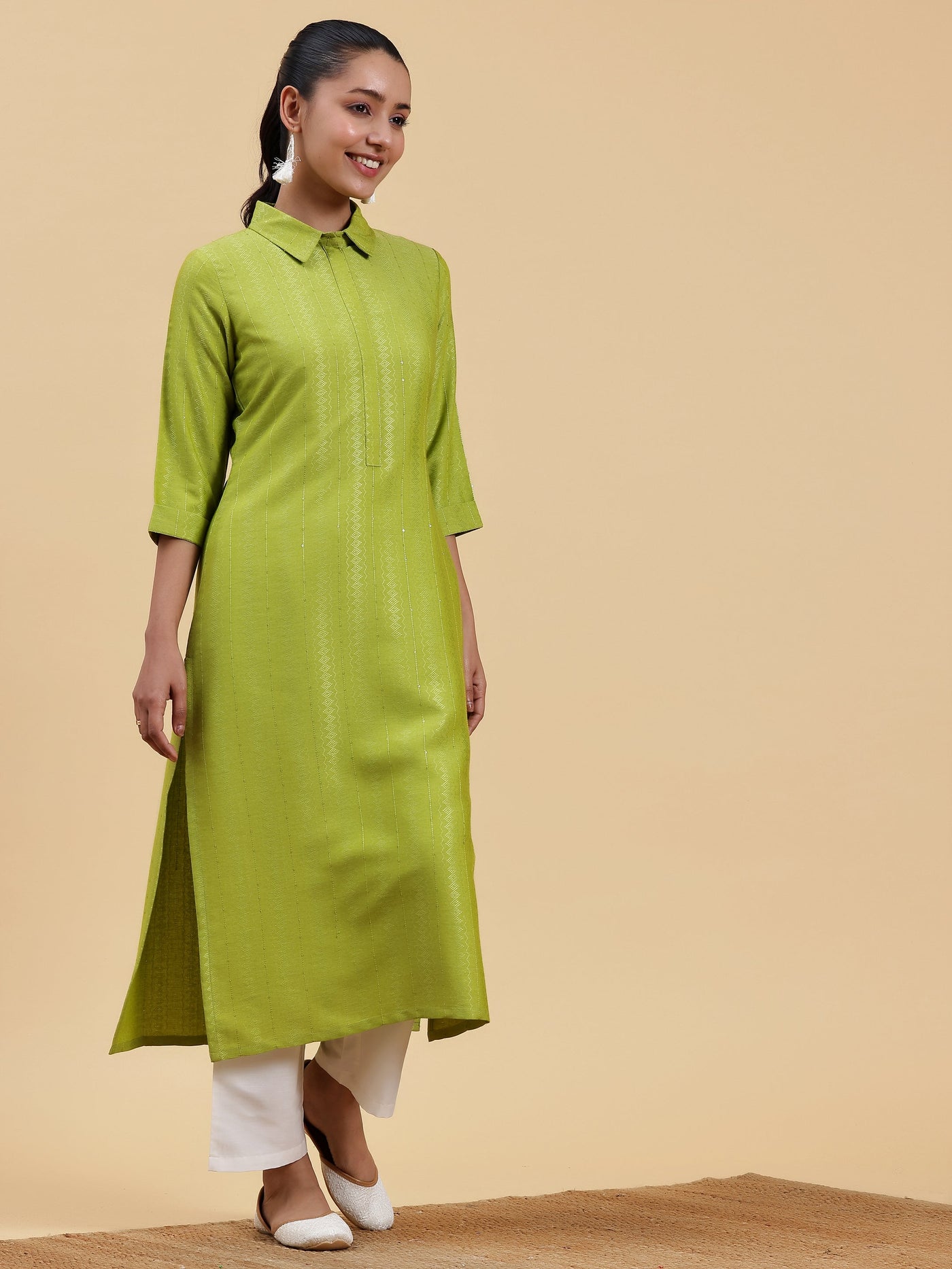 Green Woven Design Cotton Straight Kurta