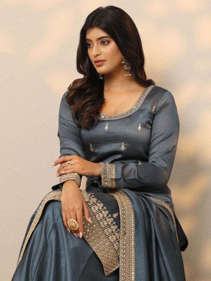 Grey Embroidered Silk Blend Straight Suit With Dupatta
