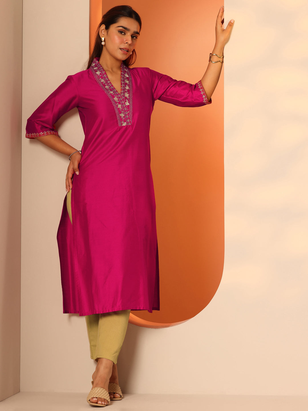 Pink Embellished Silk Blend Straight Kurta