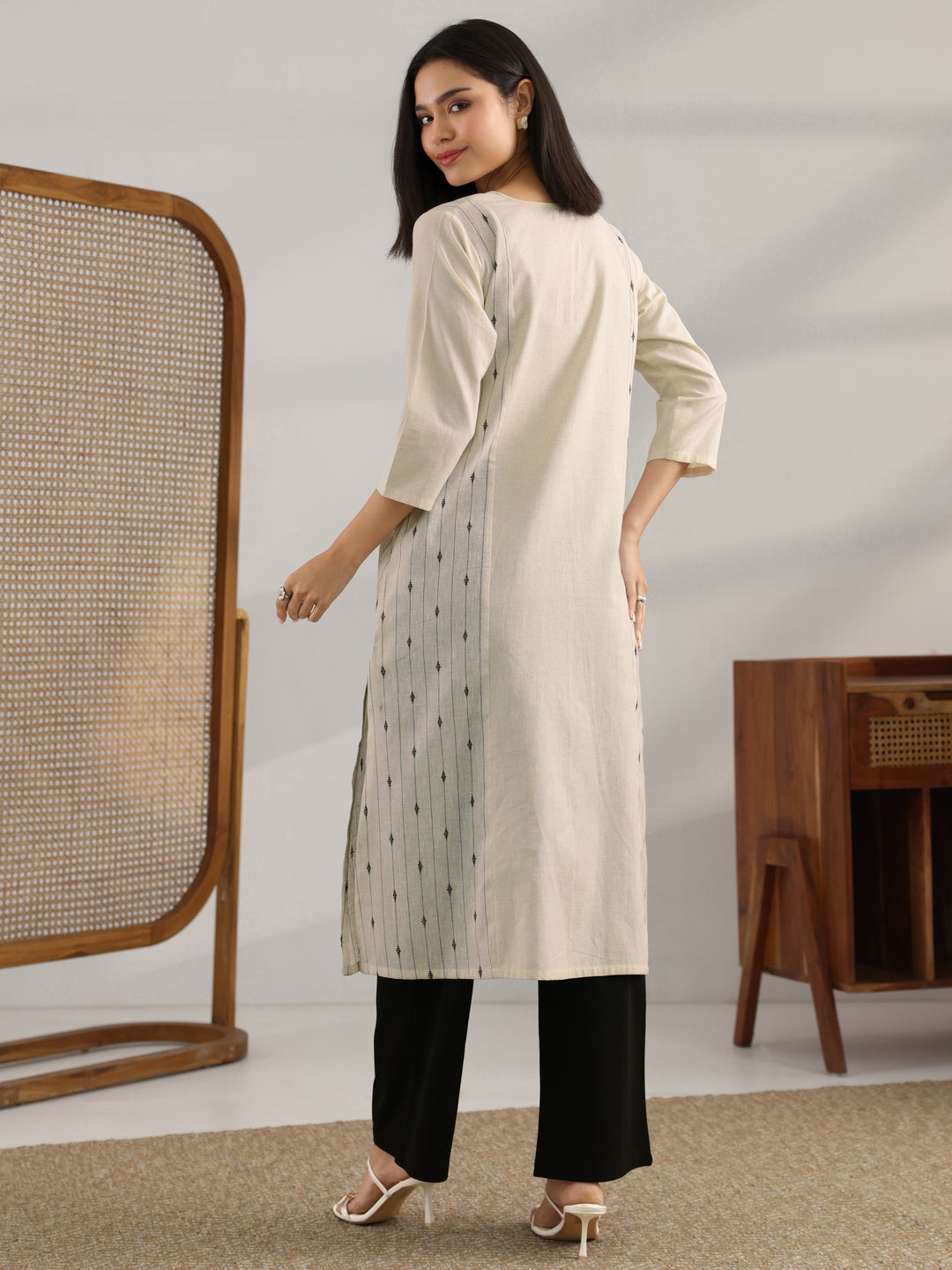 Off White Embroidered Cotton Blend Straight Kurta