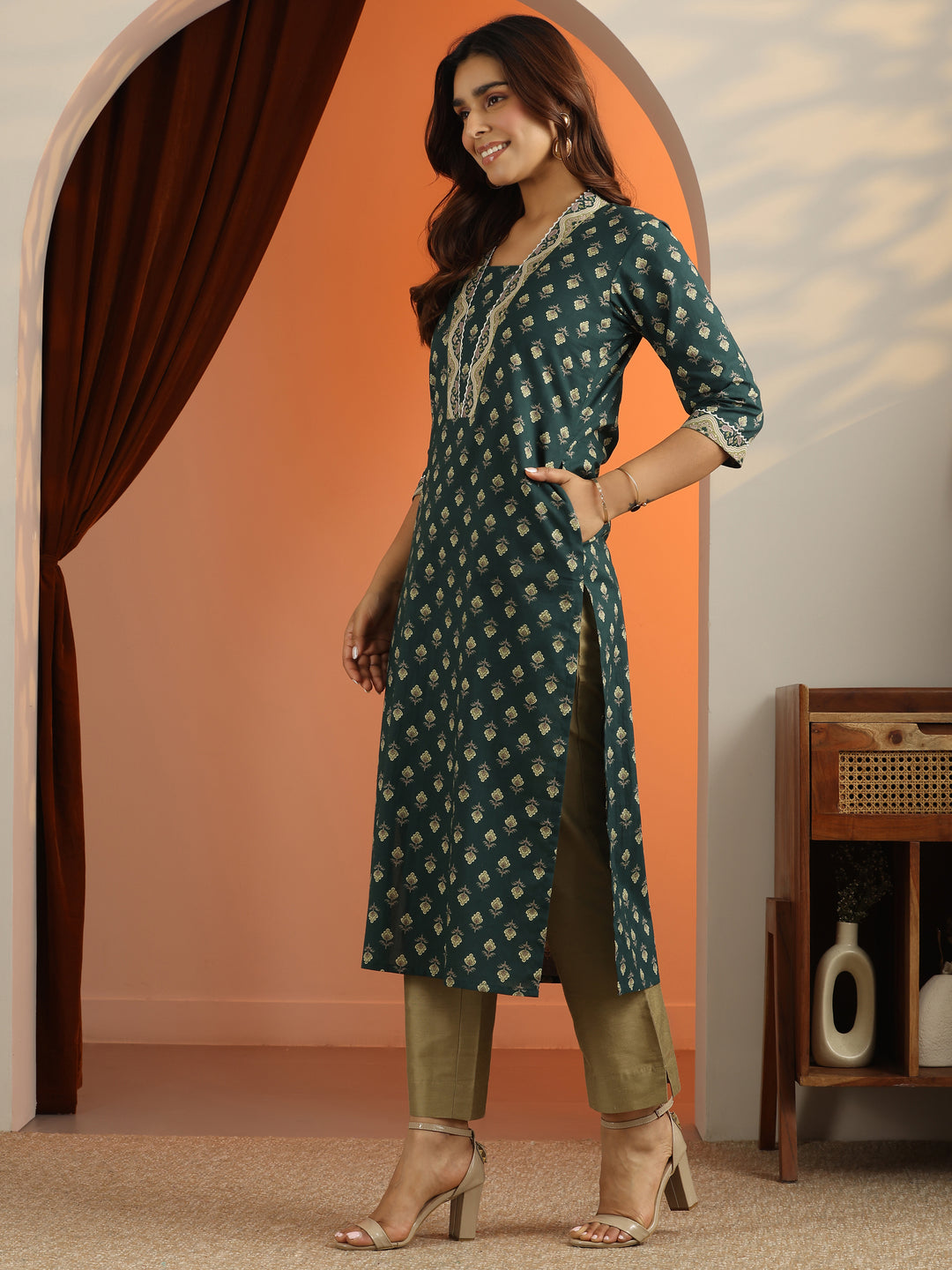Green Printed Cotton Straight Kurta