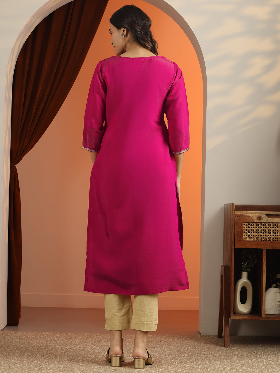 Pink Floral Embroidered Silk Blend Straight Kurta