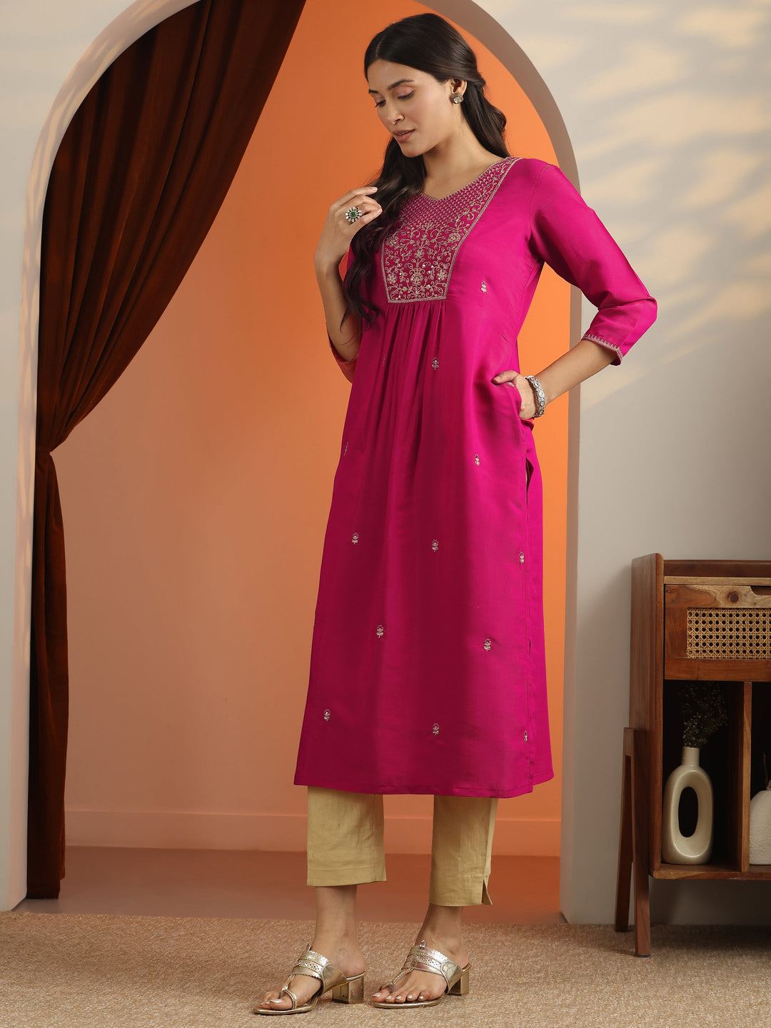 Pink Floral Embroidered Silk Blend Straight Kurta