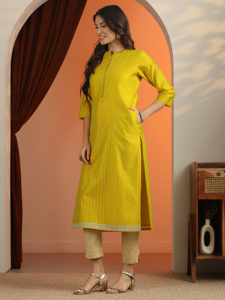 Yellow Embroidered Silk Blend Straight Kurta