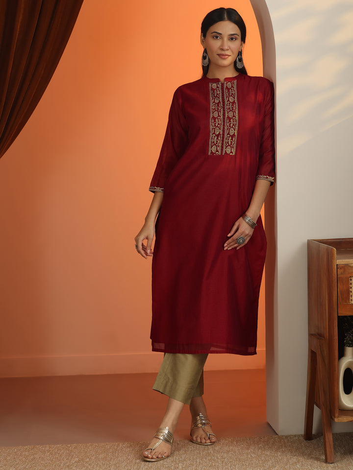 Red Embroidered Silk Blend Straight Kurta
