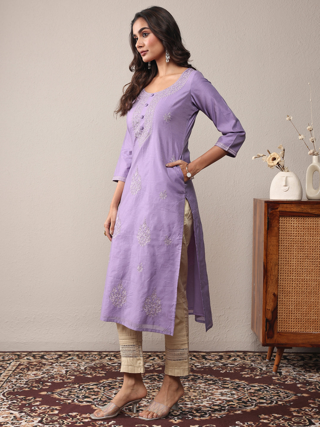 Lavender Floral Embroidered Chanderi Silk Straight Kurta