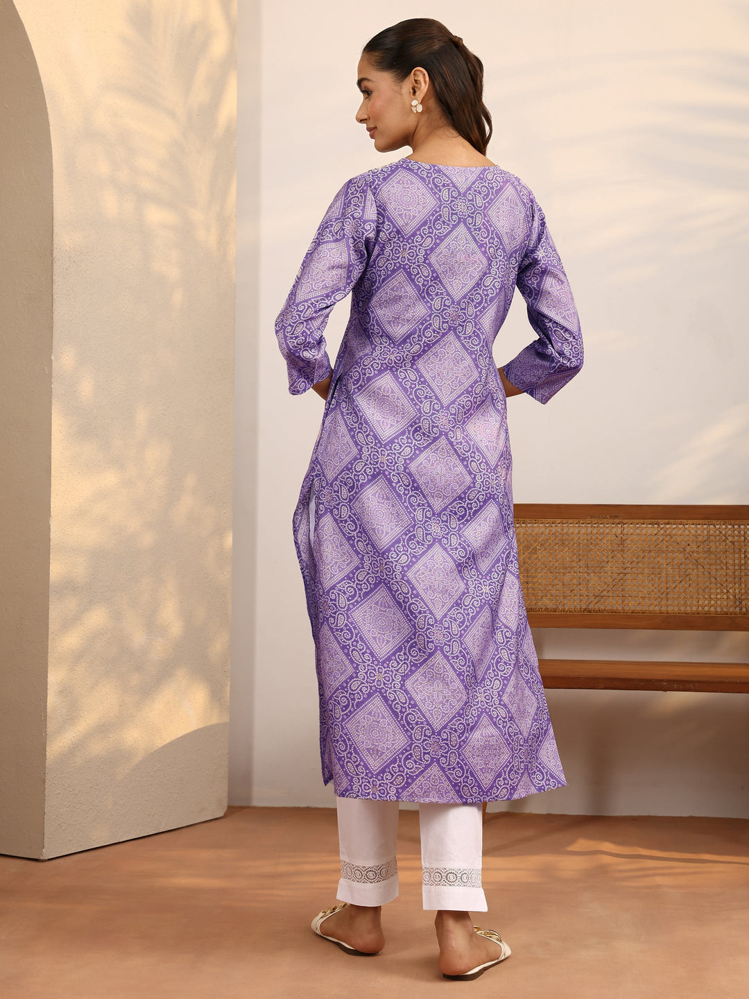 Lavender Bandhani Printed Silk Blend Straight Kurta
