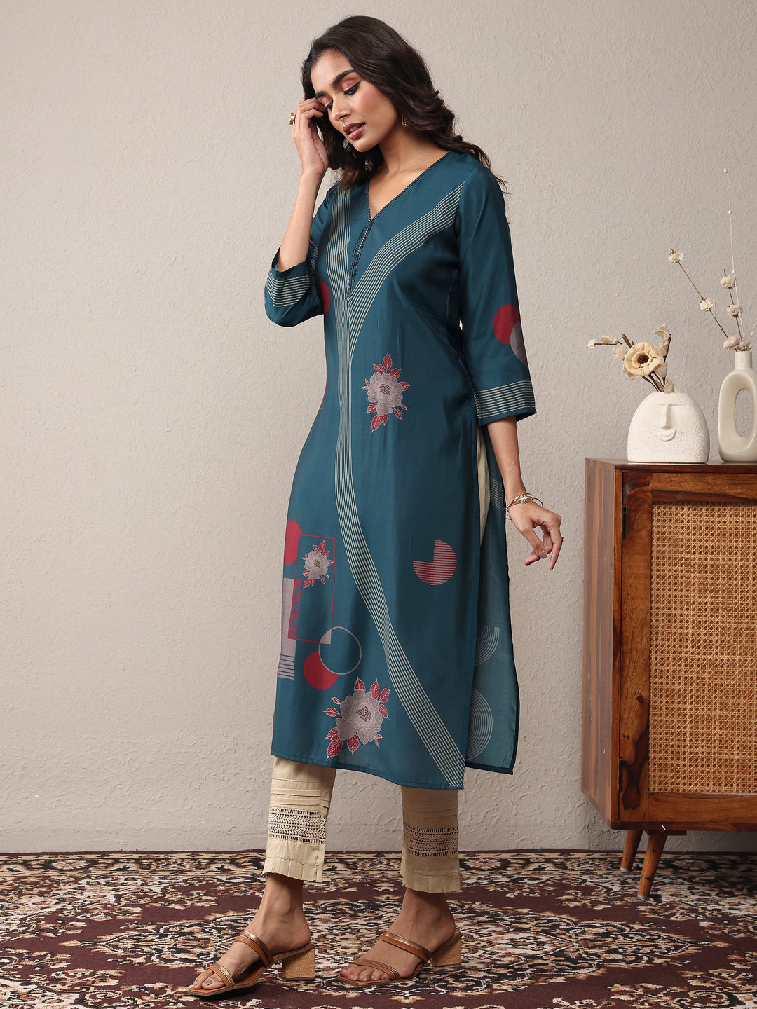 Blue Floral Printed Silk Blend Straight Kurta