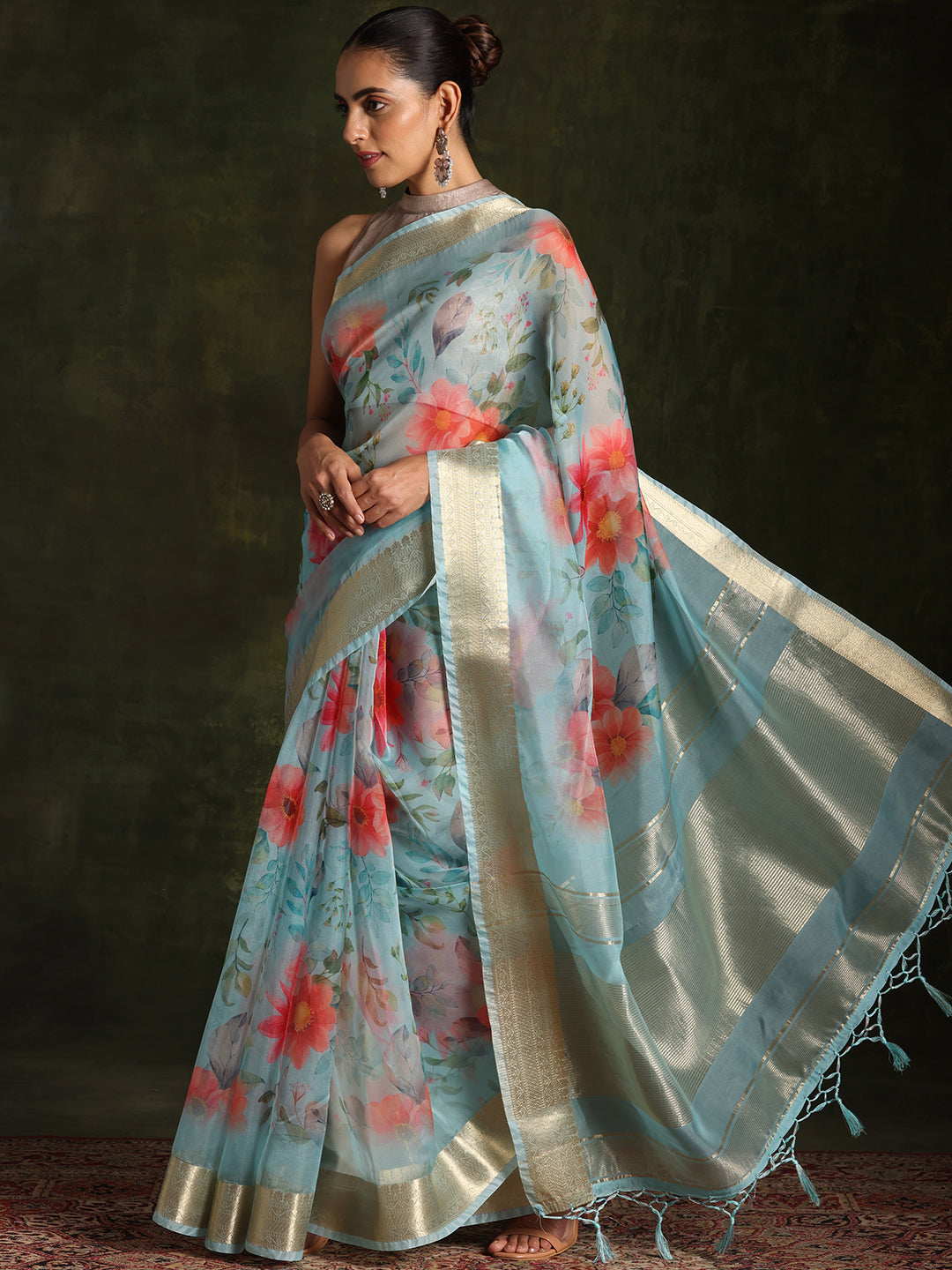 Turquoise Printed Silk Blend Saree With Unstitched Blouse Piece