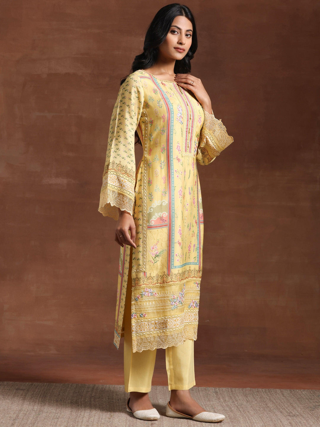 Yellow Printed Silk Blend Straight Suit With Dupatta