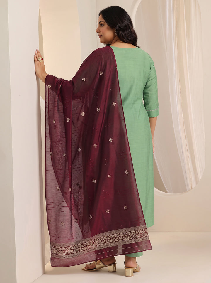 Plus Size Green Embroidered Silk Blend Straight Suit Set