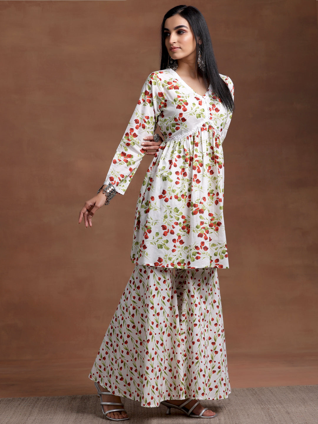 Raksha Bandhan 2025: 7 beautiful patterns! A special festive look for you 12 2 ebabdcd1 4ea5 4922 8fca b87789b9d9bf
