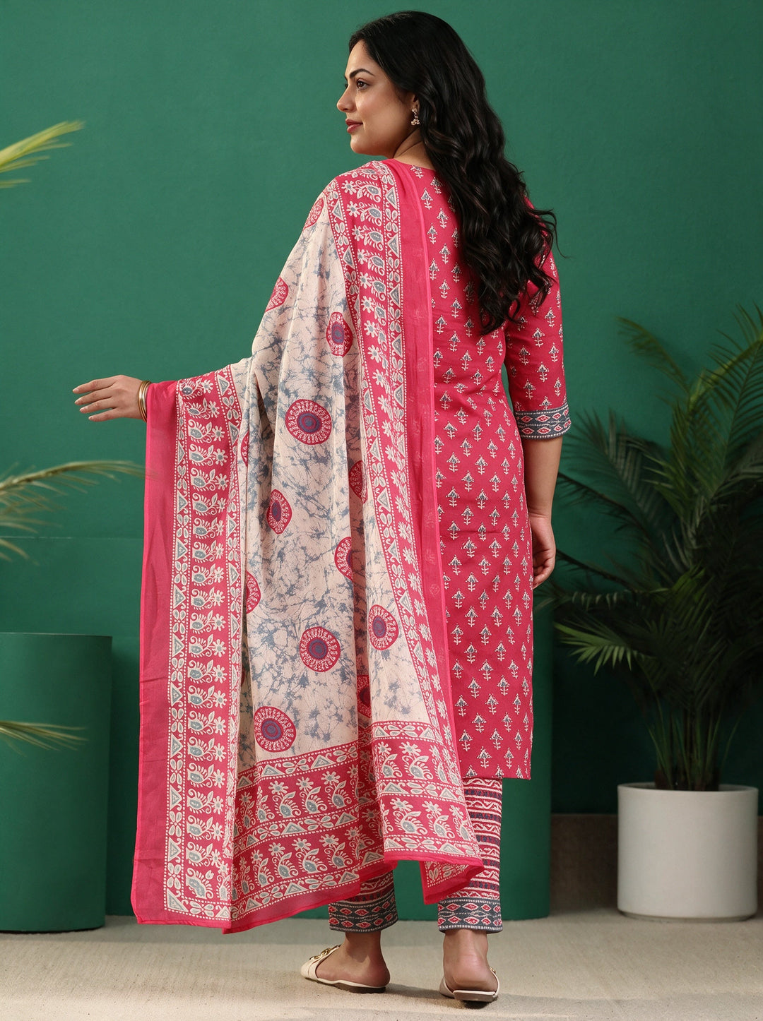 Plus Size Pink Ethnic Printed Cotton Straight Suit Set