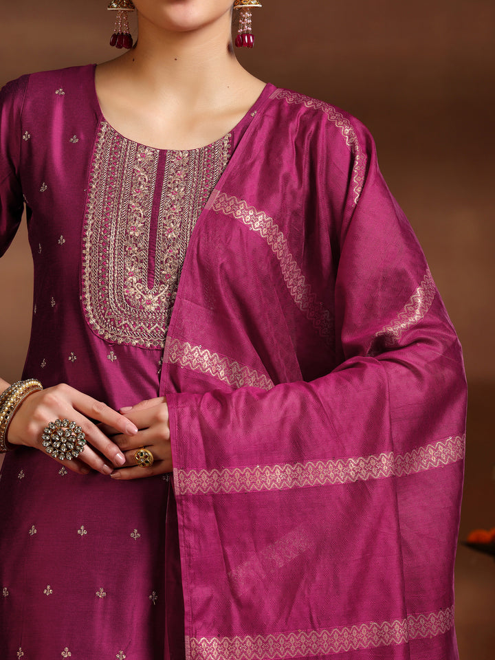 Pink Embroidered Silk Blend Straight Suit With Dupatta