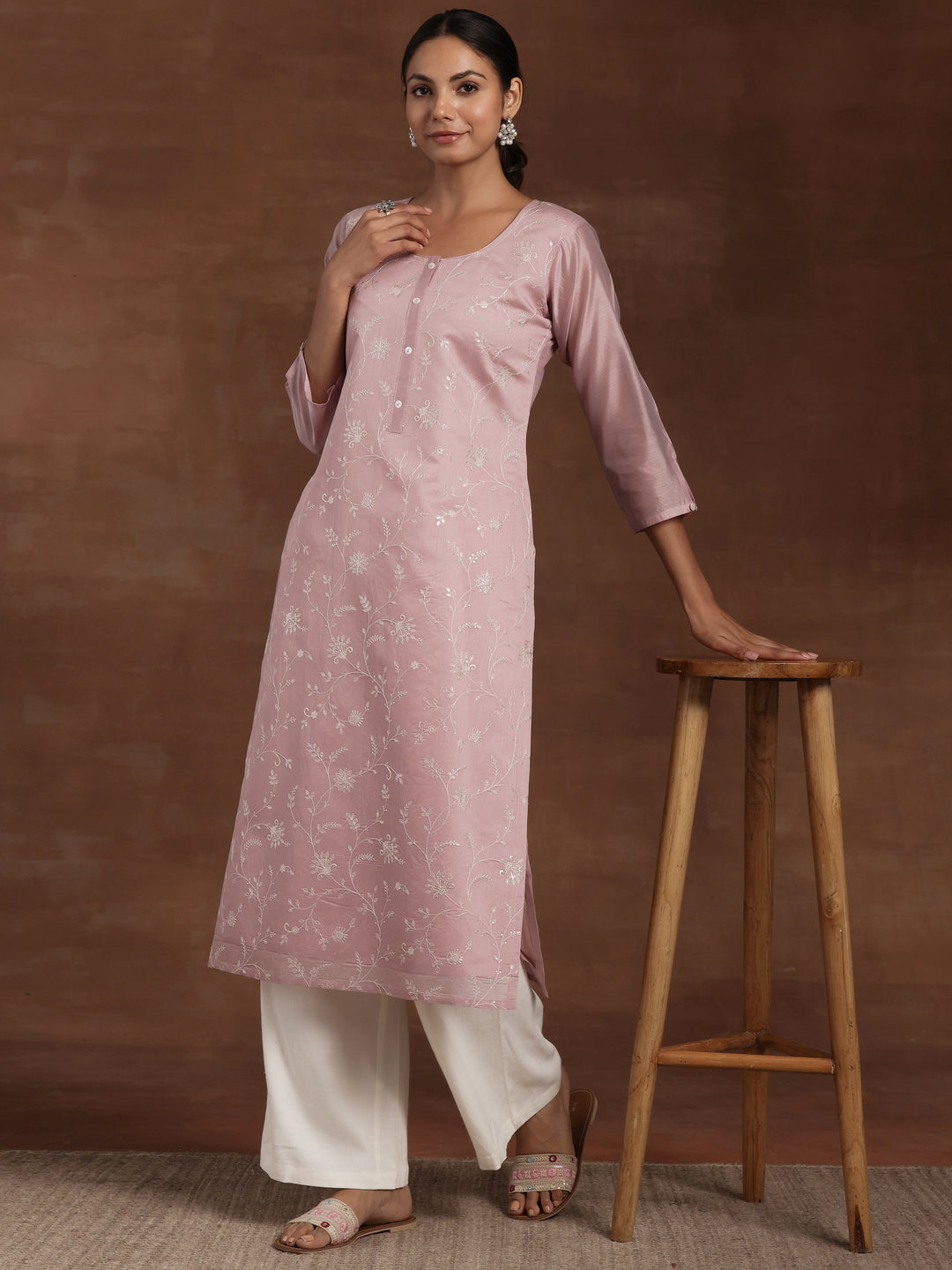 Mauve Embroidered Silk Straight Kurta