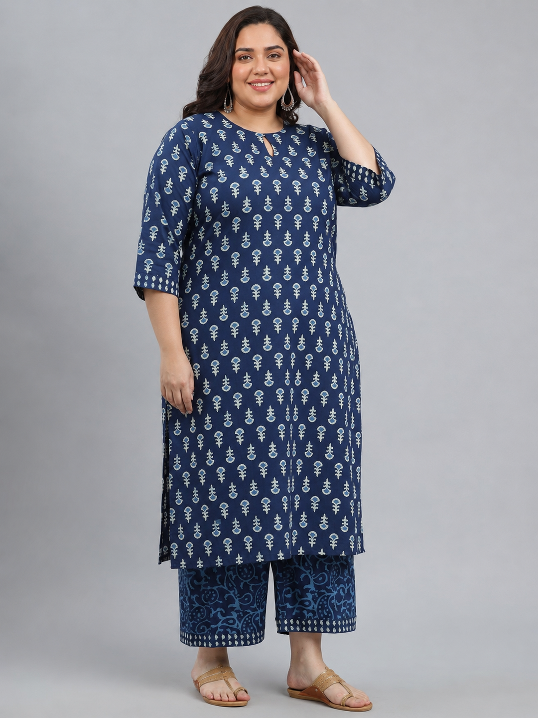 Plus Size Blue Floral Printed Cotton Straight Suit Set