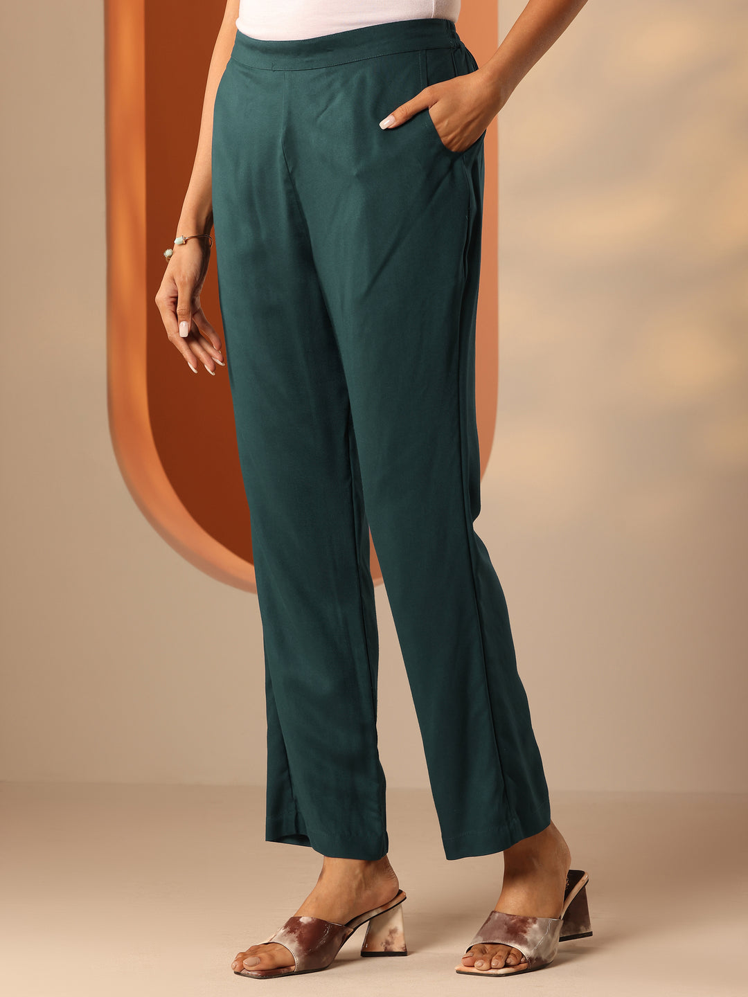Green Embroidered Rayon Straight Kurta Set