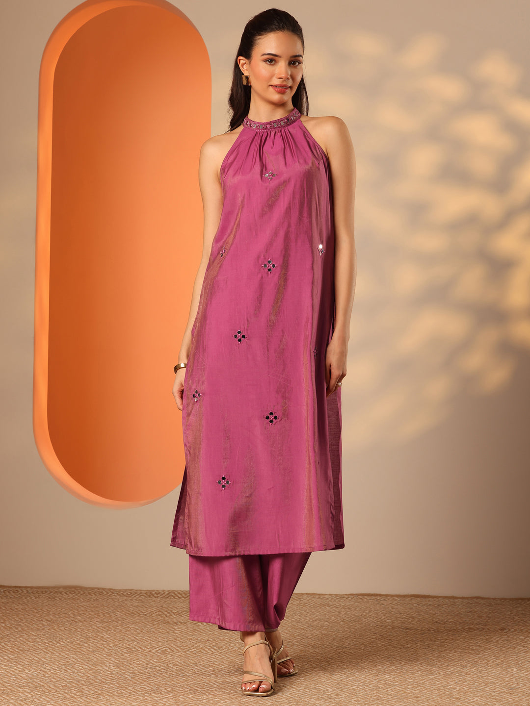 Pink Embellished Silk Blend Straight Kurta Set