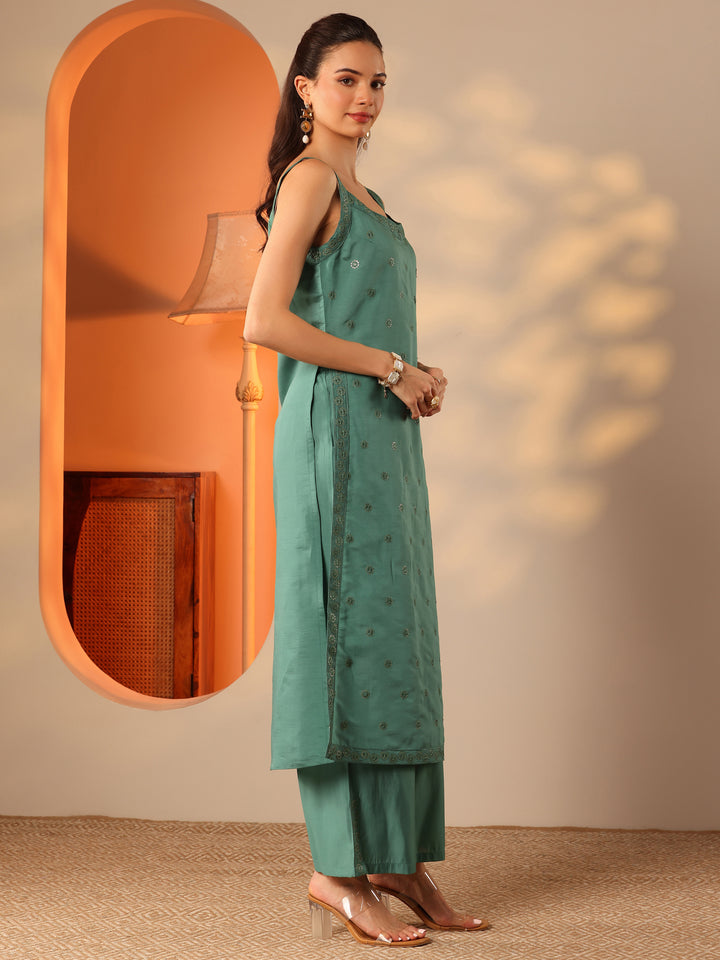 Green Embroidered Silk Blend Straight Suit Set With Dupatta