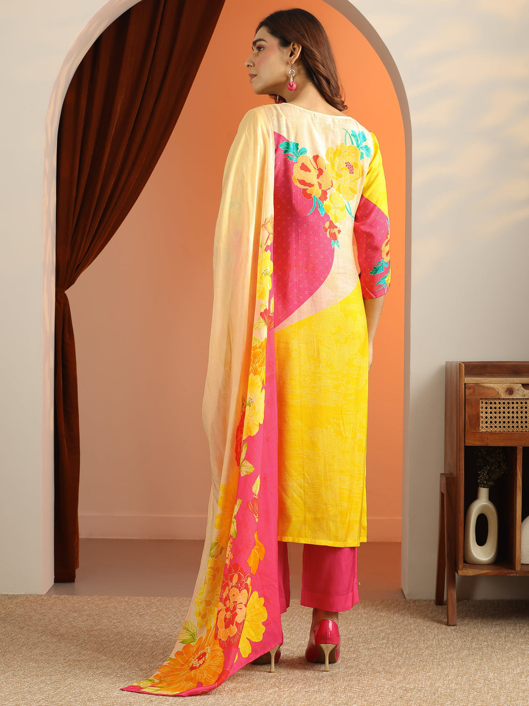 Cream Printed Silk Blend Straight Suit Set With Dupatta